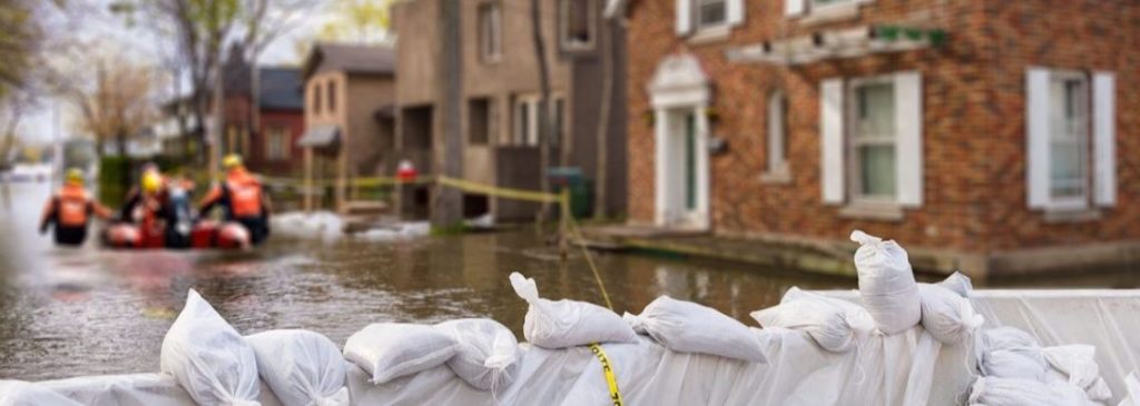 Flood & Water Damage Cleanup in Devine, Texas (2977)